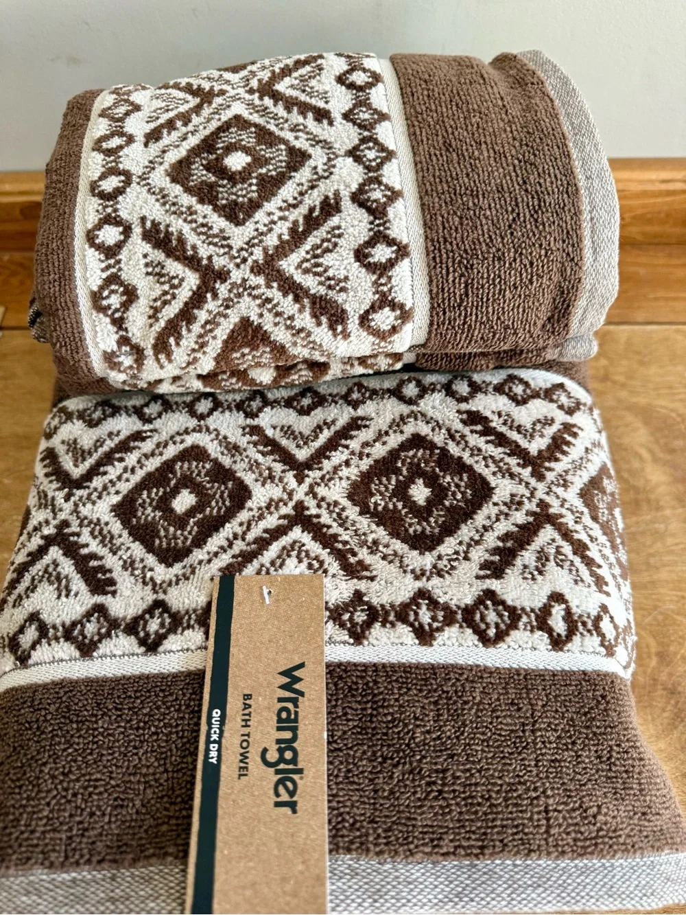 Wrangler Brown and Cream Geometric Bath Towel set